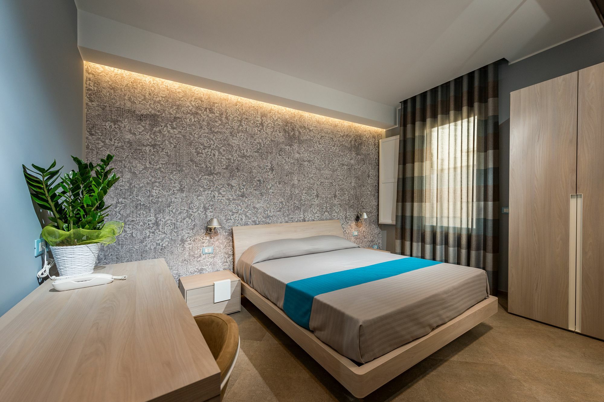 Hotel Vento Del Sud 3*